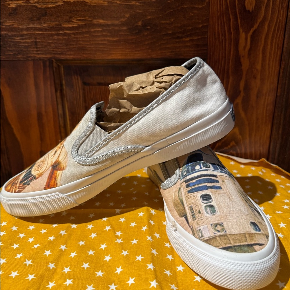Men’s Star Wars r2d2 and C-3PO Sperry - Picture 5 of 9